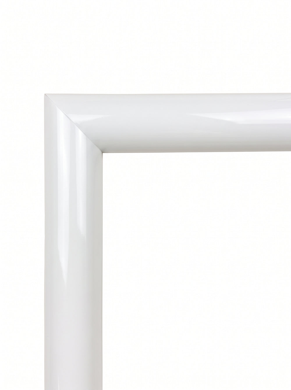 Bilderamme Balsamin i hvit (White, P1002) – 11 mm smal plastramme etter mål