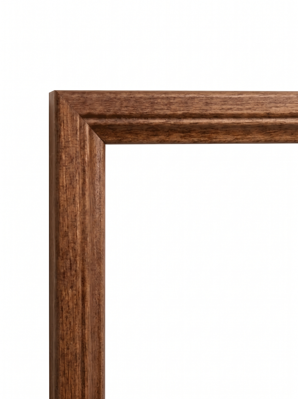 Bilderamme Bellis i lysebrun (Light brown, T1059) – 13 mm klassisk profilert treramme etter mål